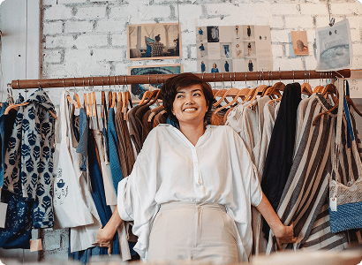 Retail & Showroom Order Management with Kladana OMS Manage walk-in sales, in-store orders, and multi-outlet inventory tracking