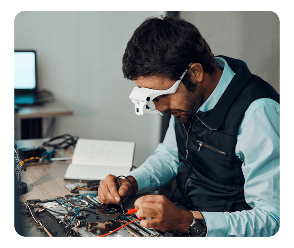 Kladana B2B order management interface showing separate catalogues for wholesale and retail buyers